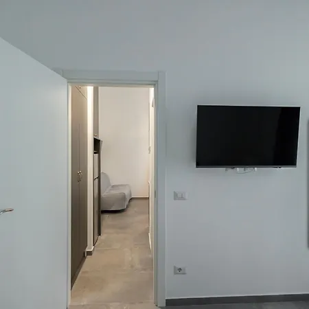 Nuovissimo Bilocale In Zona Risorgimento Milan